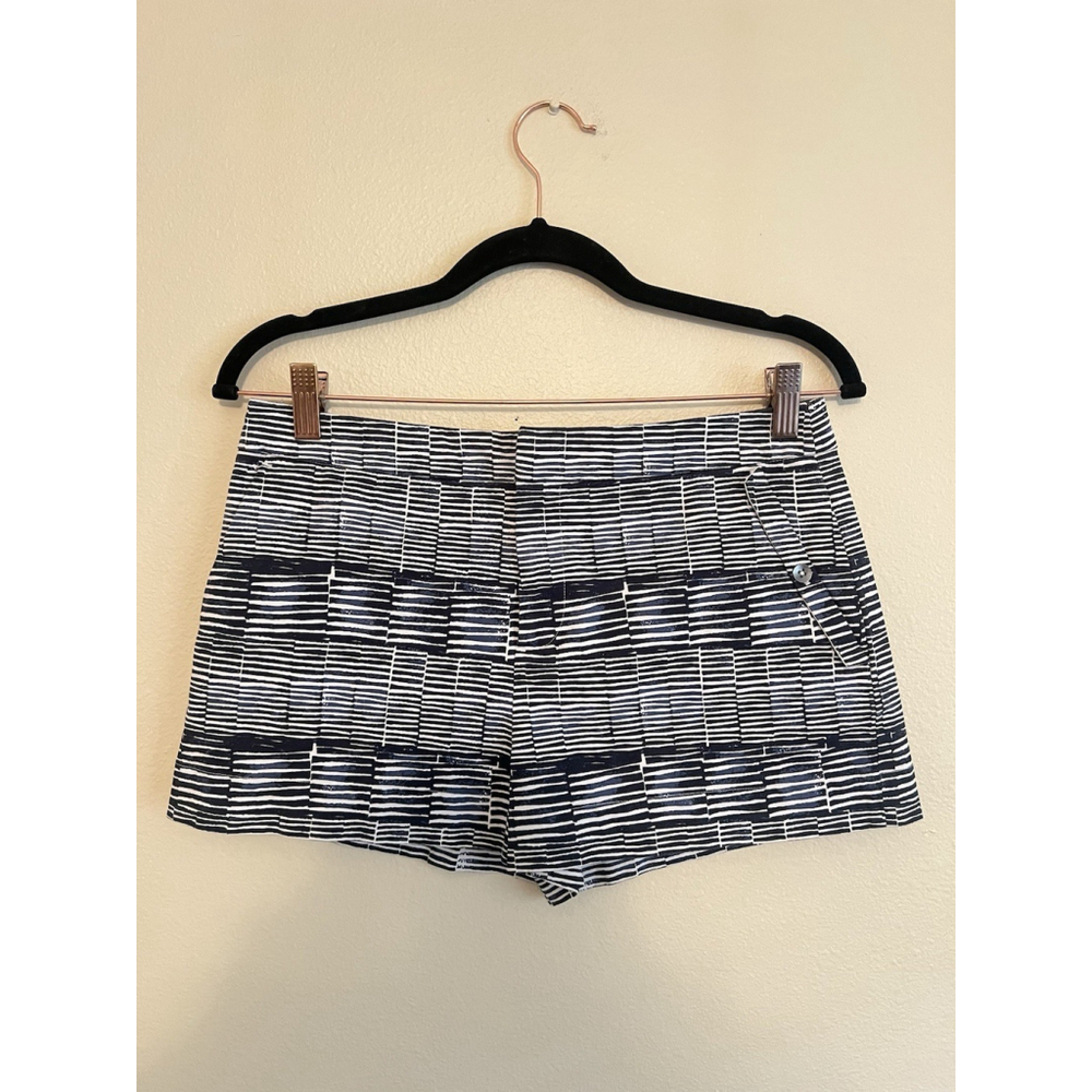Kate Spade Saturday Chino Shorts Women’s Size 4 Navy Blue Stripe
